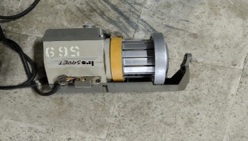 IRO Savet Feeder