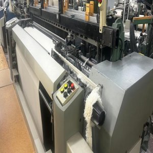 04 sets Picanol Air-Jet Weaving Looms, type OmniPlus – 220-4R